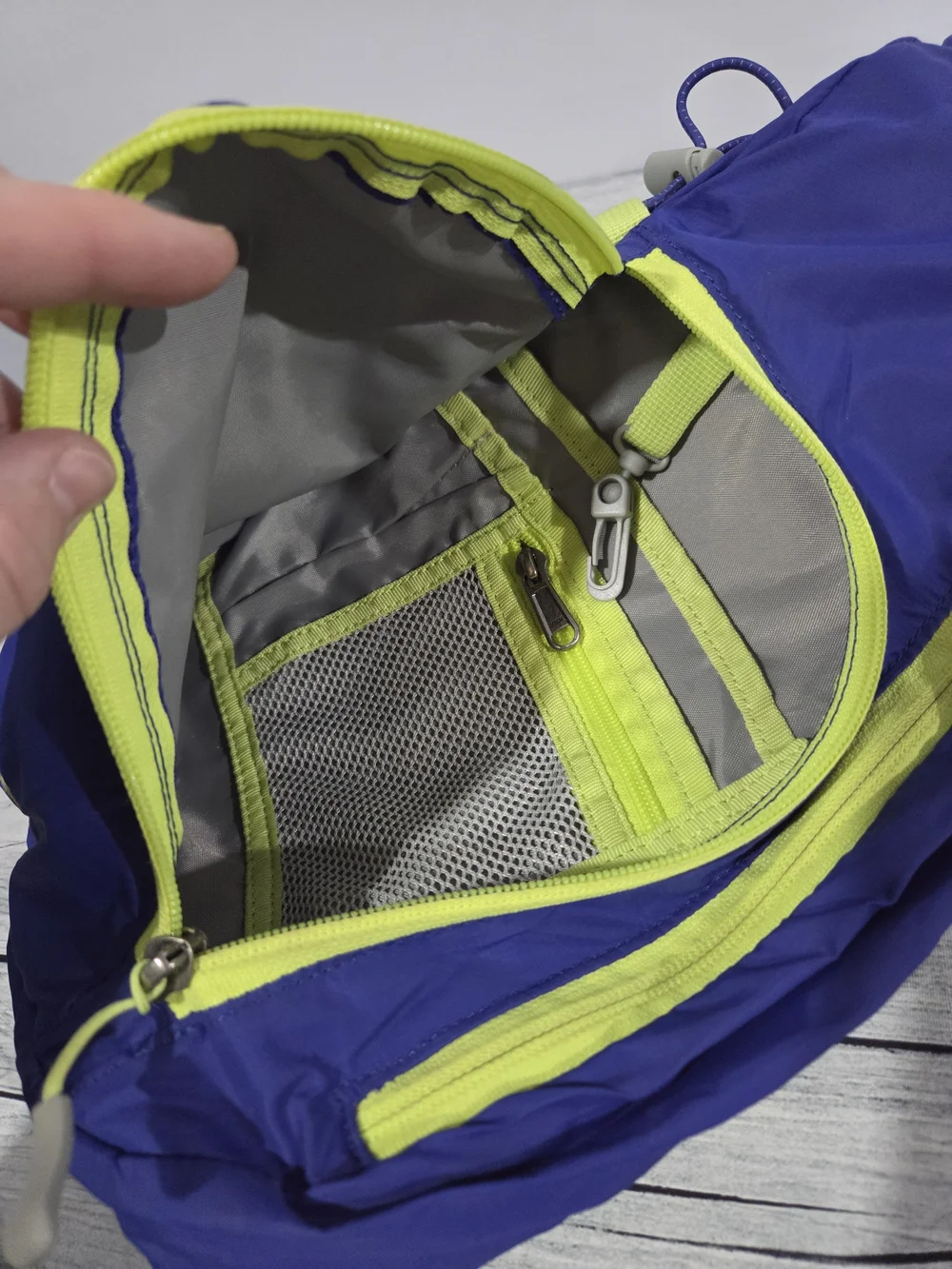 Eddie Bauer Sling Backpack